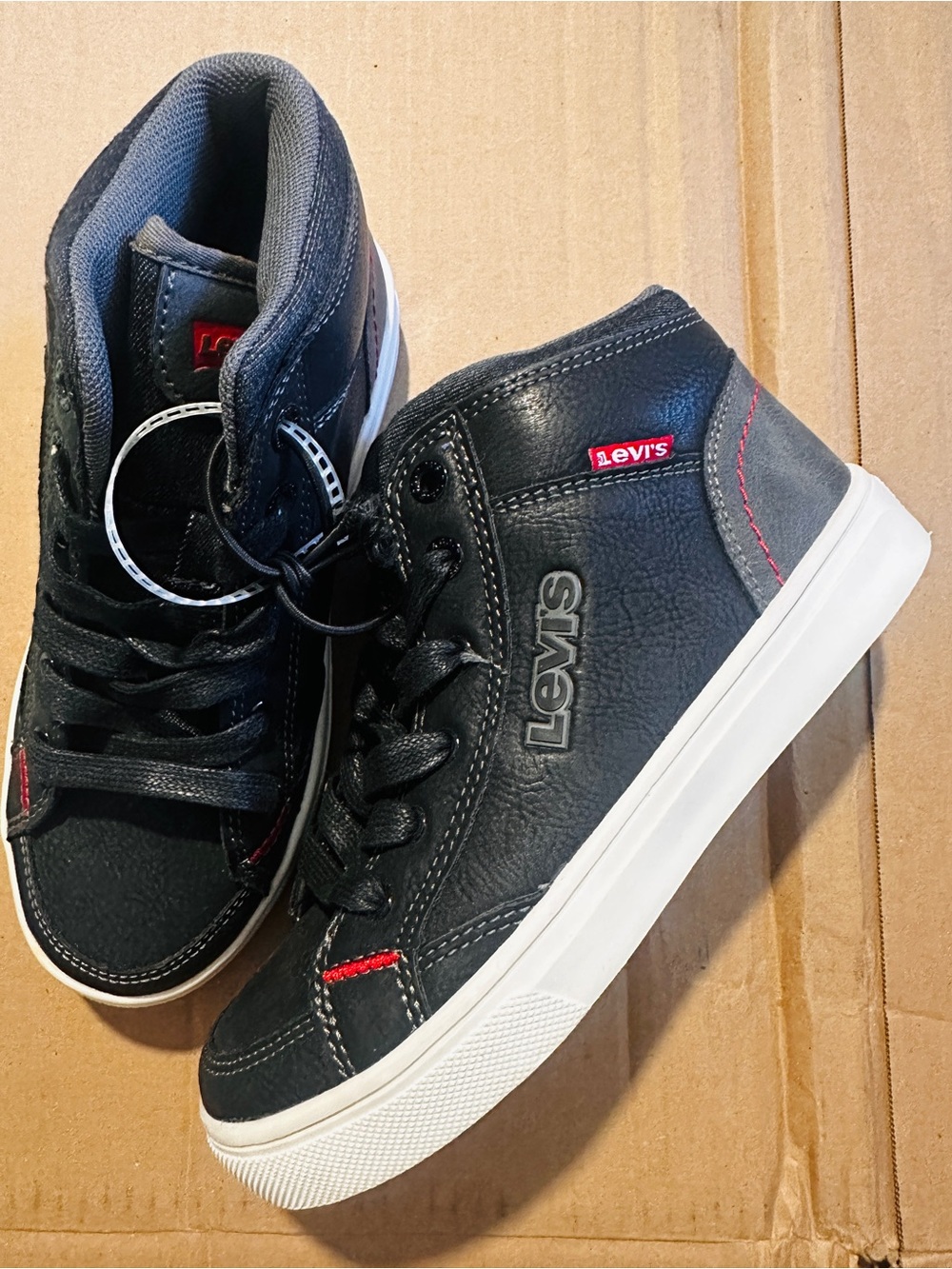 Levi's Black High-Top Sneakers for kids boys with Stitching, size 2